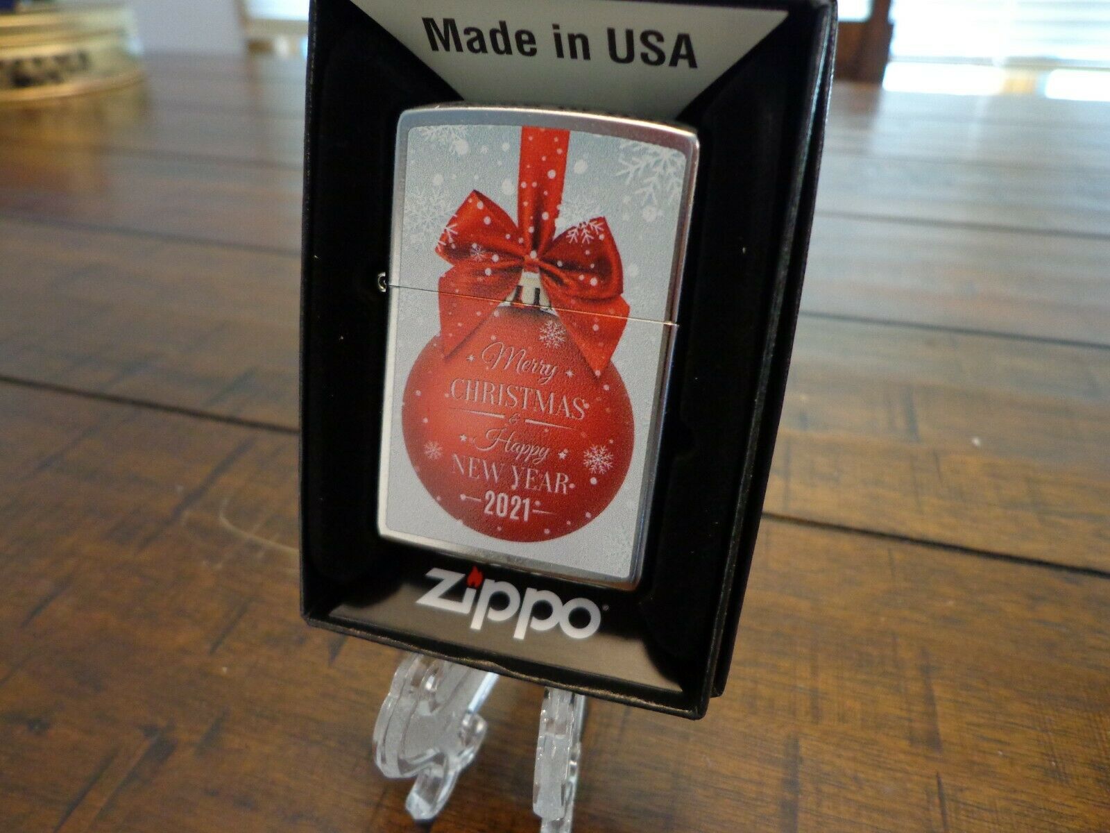 Merry Christmas & Happy New Year Ornament 2021 Zippo Lighter Mint In Box
