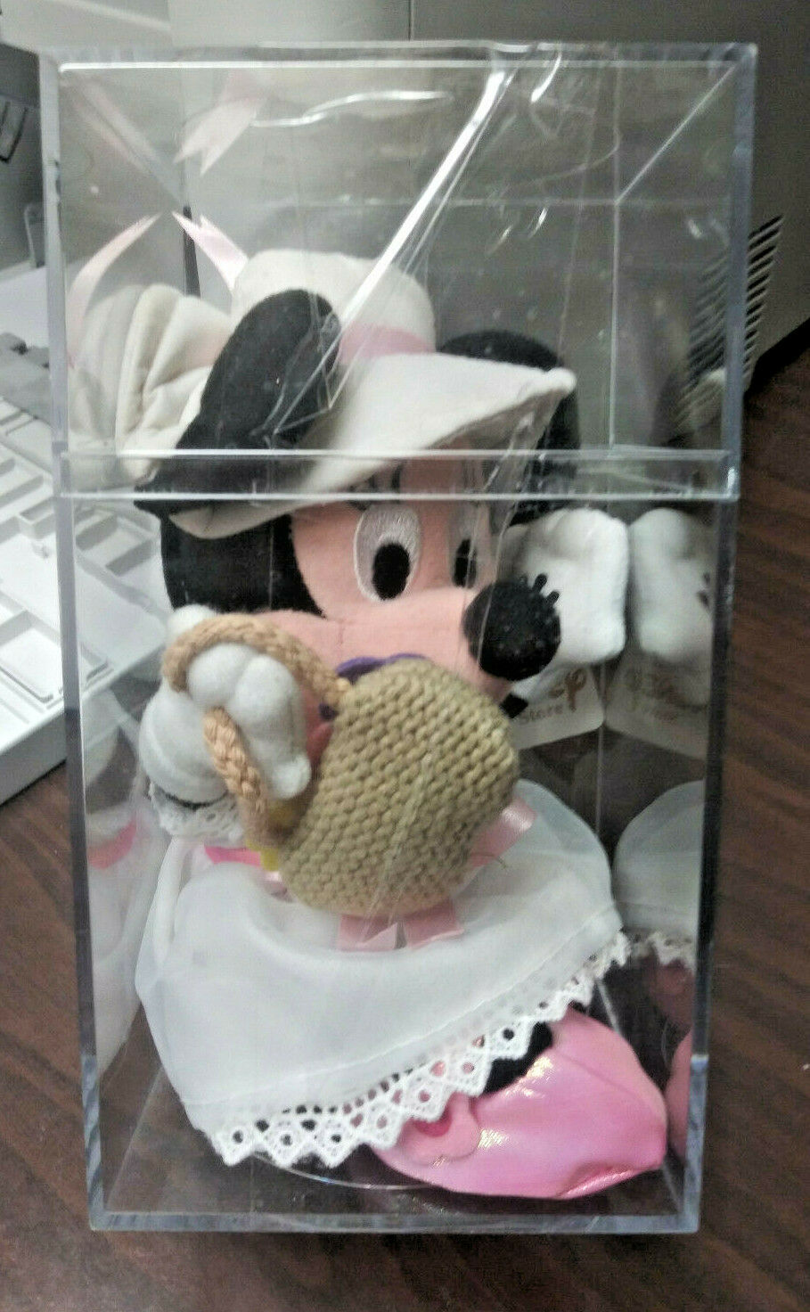 Disney Store Minne Mouse Plush June