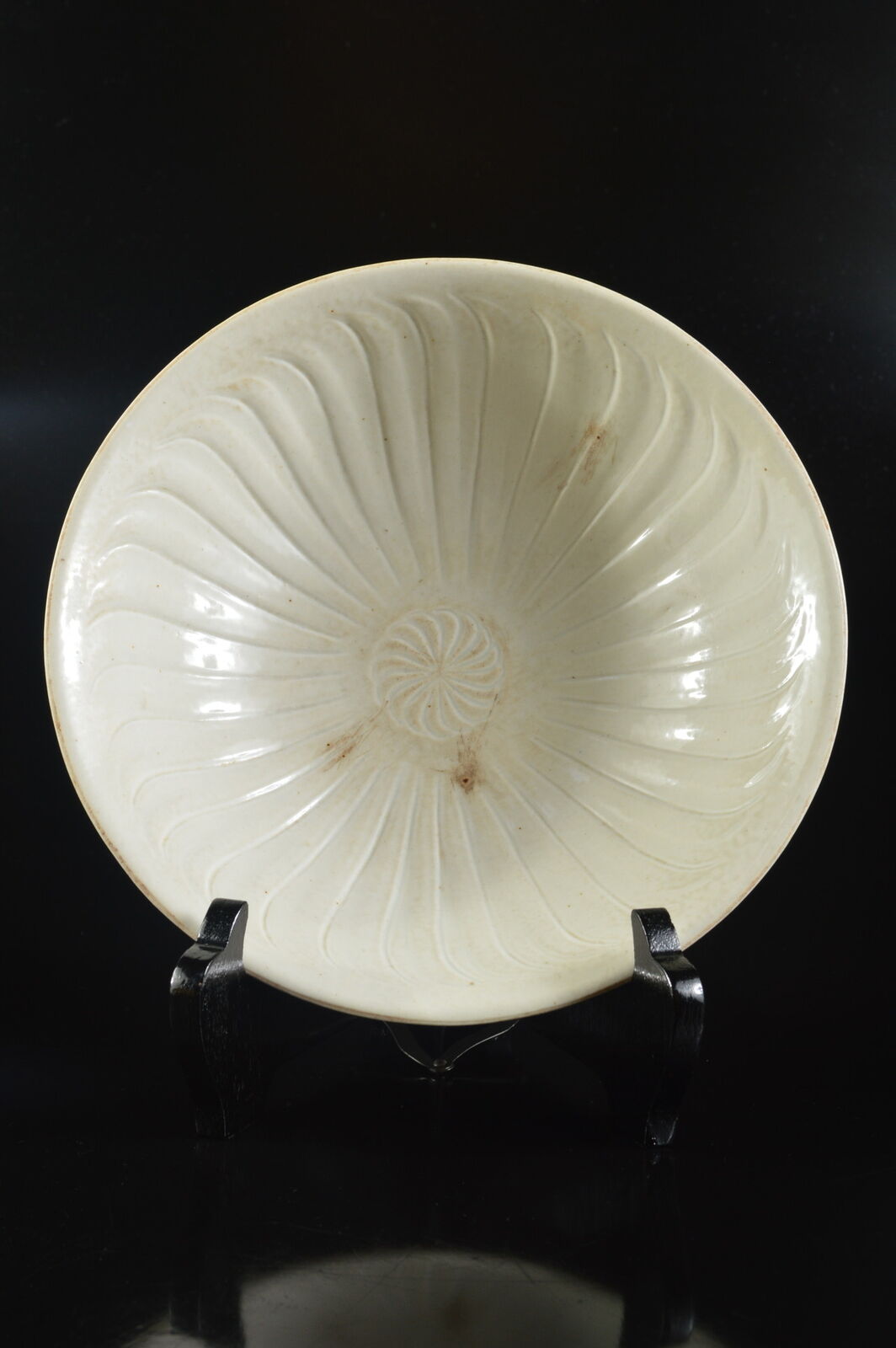 H8526: Xf Chinese White Porcelain Flower Sculpture Plate/dish