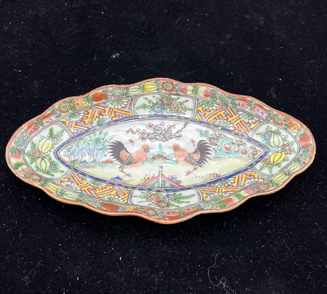 Chinese Antique Rose Medallion Porcelain Dish Chicken China Mark Qing Dynasty